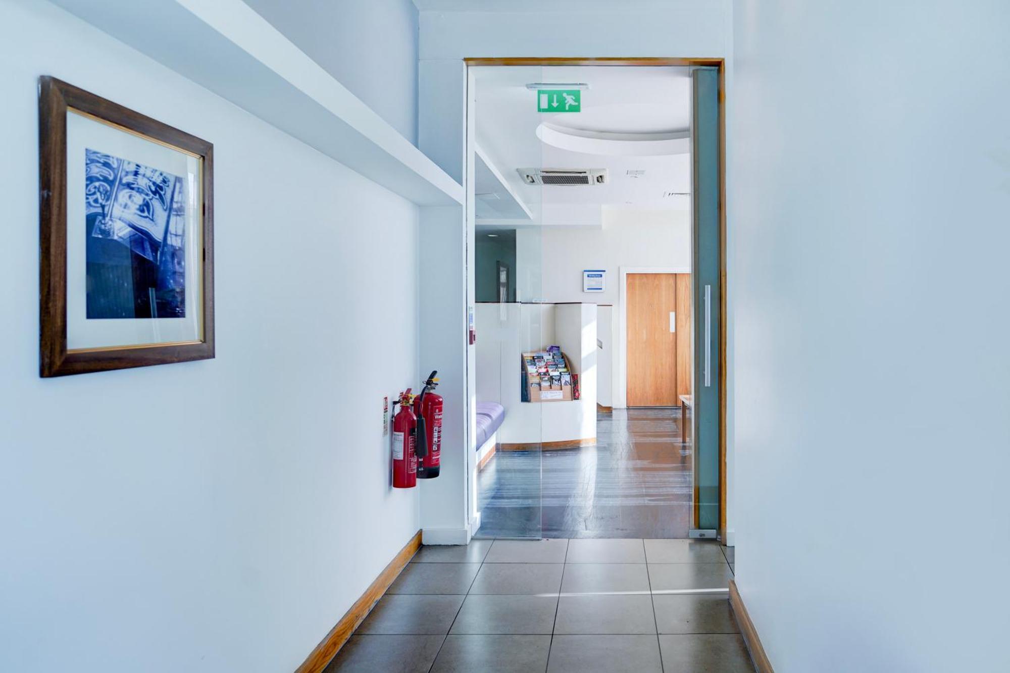 Belvilla Crewe City Centre Hotel Lifestyle Eksteriør bilde